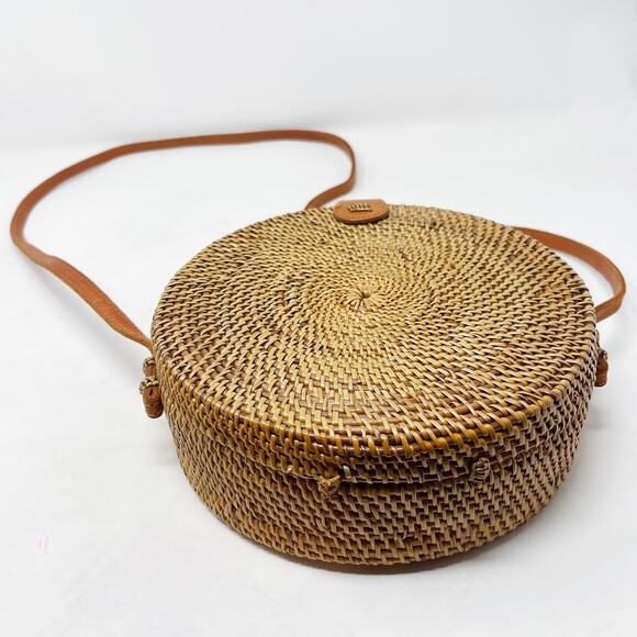 Mavis Round Rattan Crossbody Bag Boho Brown Tan Faux Leather Strap Summer Snap - Picture 5 of 15